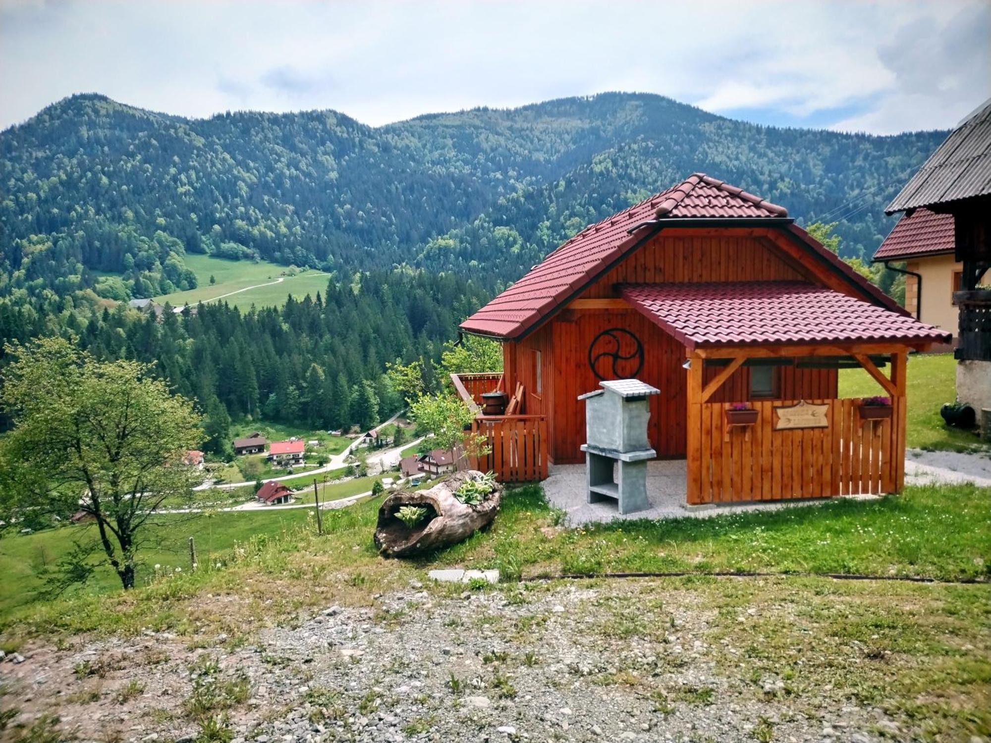 Pocitniska Hiska Lastovka Podvolovljek Экстерьер фото